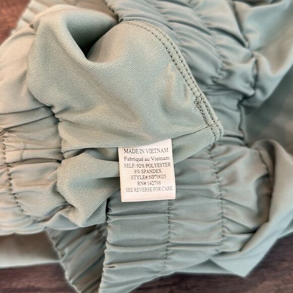 New In Large Sage Green Active Stretch Short - Picture 7 of 7